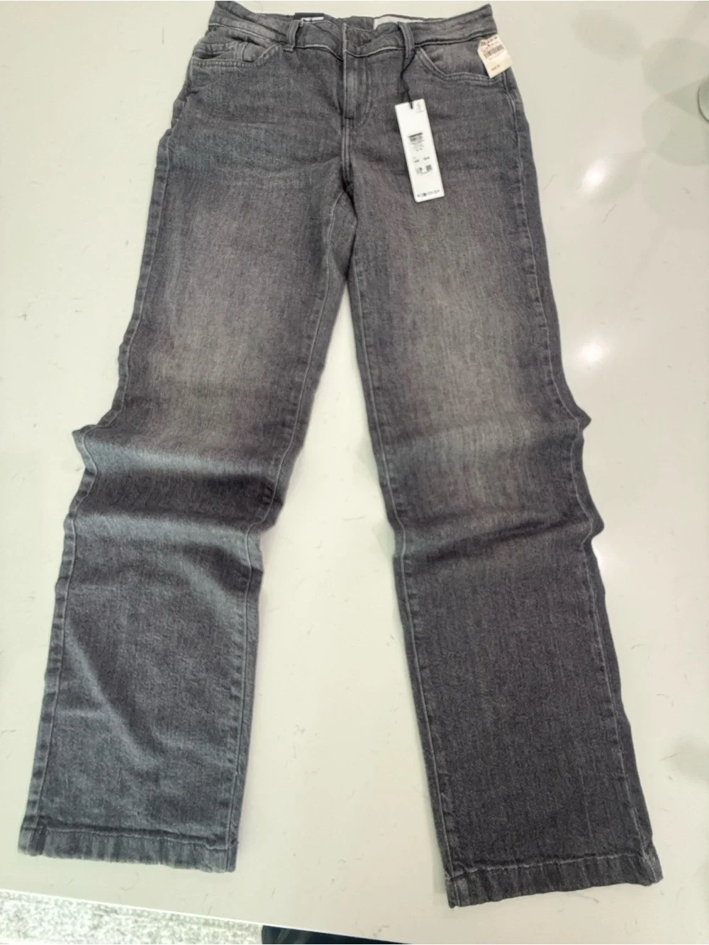 Noisy May Nila 25/32 ((measures29”) Gray Straight-Leg Women’s Jeans